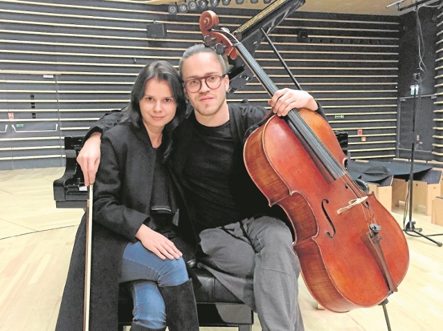 Aleksander Tomaszkiewicz (wiolonczela) i Oliwia Grabowska (fortepian) to studenci prestiżowej Hochschule für Musik Basel