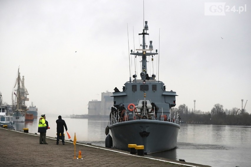 Wojskowe okręty NATO zacumowały na Wałach Chrobrego [ZDJĘCIA]