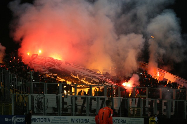 Trybuny podczas meczu ROW Rybnik, GKS Katowice