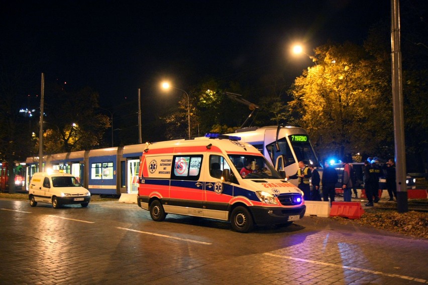 Wrocław: Tramwaj potrącił kobietę