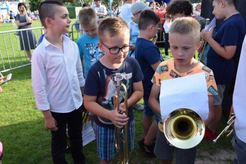 W Trąbkach  pobili rekord Polski. 113 osób zagrało jednocześnie na trąbkach hymn Trąbek Wielkich! [ZDJĘCIA, WIDEO]