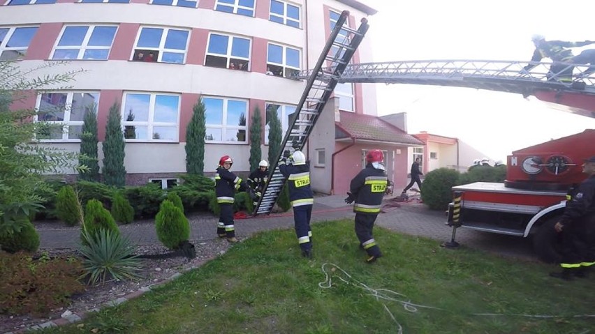 Ćwiczenia jednostek ratowniczych w ZSP w Kłodawie