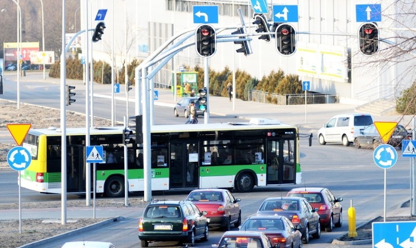 Każdego dnia z autobusów MZK w Zielonej Górze korzysta wielu...