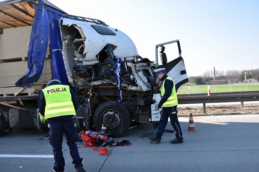 Autostrada A4, wypadek na wysokości Legnicy [ZDJĘCIA]