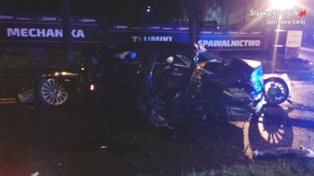 Jastrzębie: kierowca BMW nie zapanował nad autem, doszło do wypadku