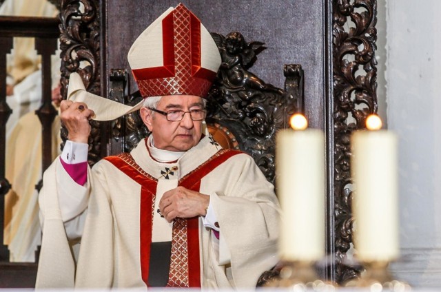 Prokuratura nie rozpocznie śledztwa w sprawie abp. Głódzia. Chodzi o tuszowanie pedofilii