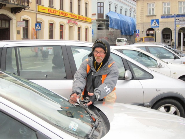 Wprowadzenie parkomatów ma uszczelnić system parkingowy w Bochni. Według szacunkowych obliczeń do miejskiej kasy z parkingów ma wpływać co roku ponad milion złotych