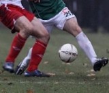 Piłkarz Neru Poddębice złamał kręgosłup na boisku. Klub prosi o wsparcie