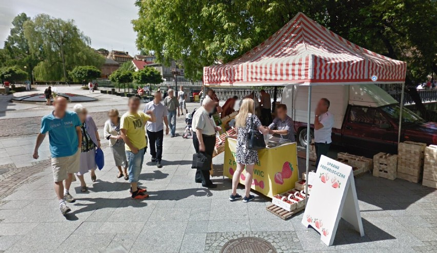 Kamery Google zrobiły im zdjęcia w Bielsku-Białej! Kogo PRZYŁAPAŁY do tej pory? Nadchodzi aktualizacja Street View 2023!