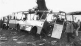 Katastrofa autobusu w Kokoszkach. 26. rocznica tragicznego wypadku autobusu w Kokoszkach. Archiwalne zdjęcia