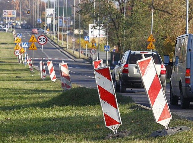 Remont jezdni na ul. 26 Kwietnia na odcinku od ul. Derdowskiego ...