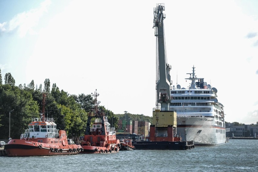 10.09.2020 gdansk
ms europa - pierwszy wycieczkowiec w tym...