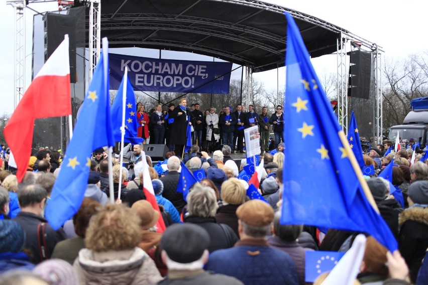 Parada Schumana i Marsz Wolności - manifestacje zablokują...