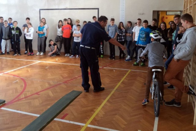 Dwie drużyny ze szkół gimnazjalnych i 7 drużyn reprezentujących żorskie szkoły podstawowe wzięły udział w  eliminacjach Ogólnopolskiego Turnieju Bezpieczeństwa Ruchu Drogowego