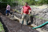 Archeolodzy w Rozprzy. Badania naukowców z Uniwersytetu Łódzkiego potrwają do przyszłego roku