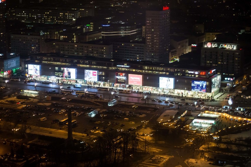 Tak wygląda Warszawa z 40. piętra hotelu Marriott. Zapiera...