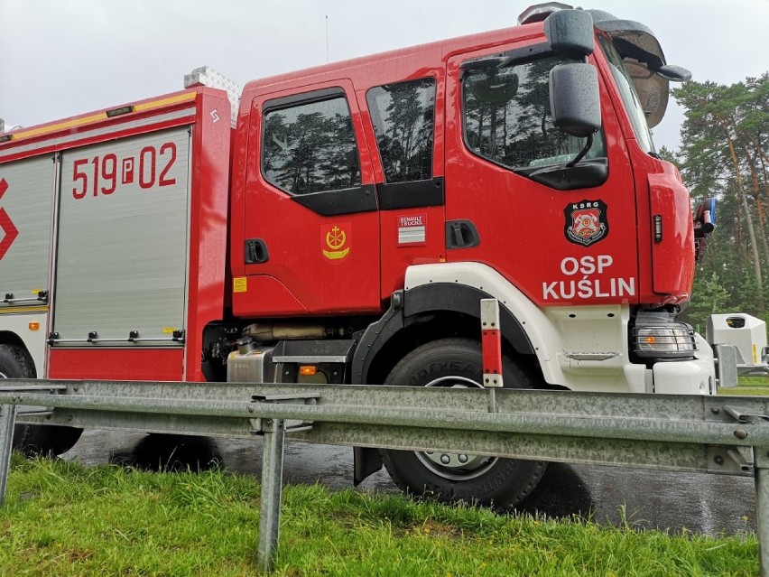 Powiat nowotomyski.Wypadek luksusowego Mercedesa na autostradzie A2 [ZDJĘCIA]