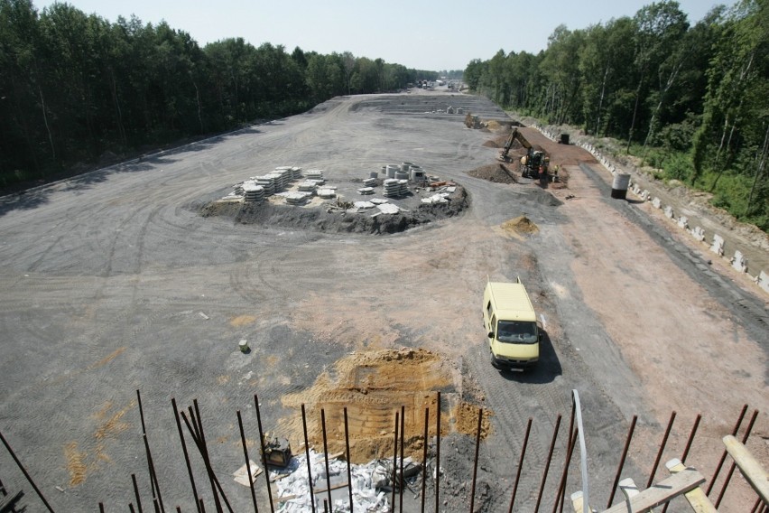 Budowa DTŚ- widok z wiaduktu nad torami kolejowymi w Zabrzu