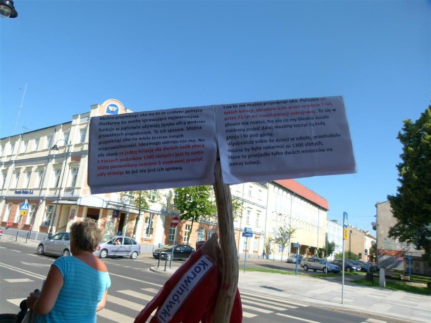 Piotrkowianin protestuje przeciwko rządzącym w kraju