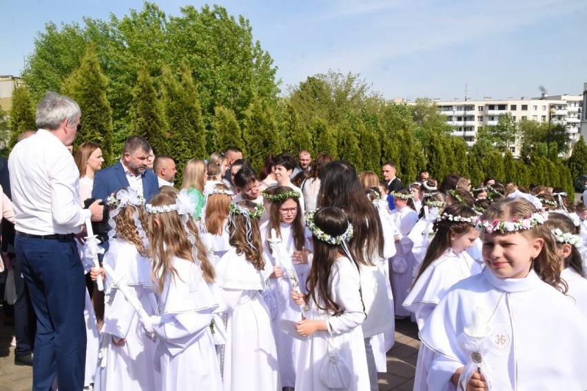 Młodzi parafianie z NSJ w Śremie 21 maja przyjęli Pierwszą...