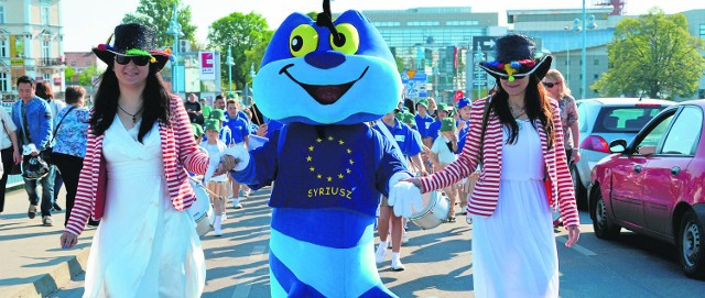 9 maja Słubice i Frankfurt nad  Odrą już po raz szósty wspólnie świętowały Dzień Europy. Była m.in. parada na moście granicznym.