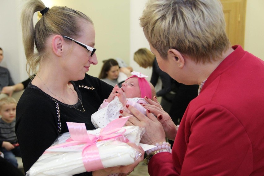 Ostrowska rodzina wciąż rośnie! Kolejne maluchy zostały powitane w Ostrowie Wielkopolskim