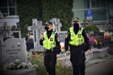 Akcja „Hiena cmentarna”. Straż miejska zadba o bezpieczeństwa na cmentarzach w Białymstoku