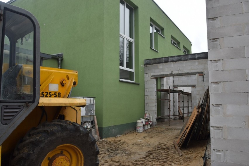 Dzięki rządowemu dofinansowaniu trwa rozbudowę szkoły podstawowej w Przyprostyni