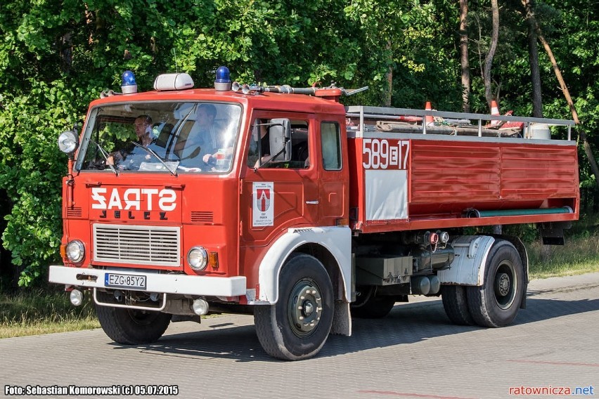 Niesamowity gest druhów z OSP - przekazali trzy wozy dla strażaków z Ukrainy ZDJĘCIA
