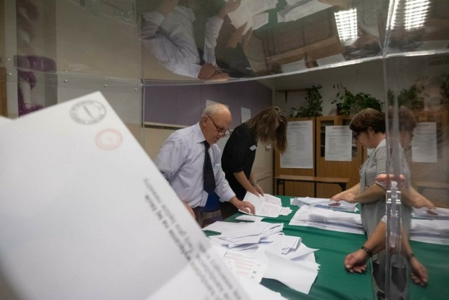 Wybory samorządowe odbędą się w niedzielę, 7 kwietnia