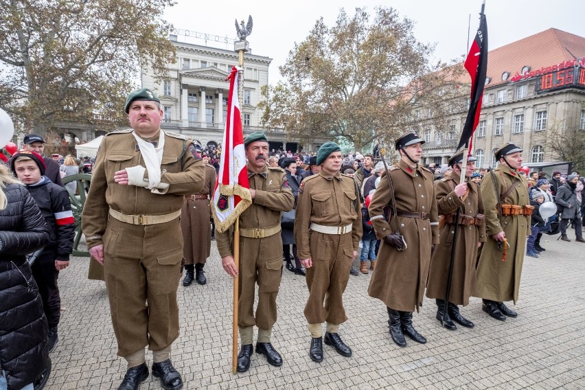 - Gdy mówimy o przodkach, nie możemy zapomnieć o kimś, kto...