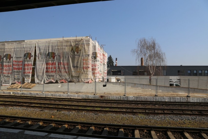 Trwa gruntowny remont dworca kolejowego w Wolsztynie