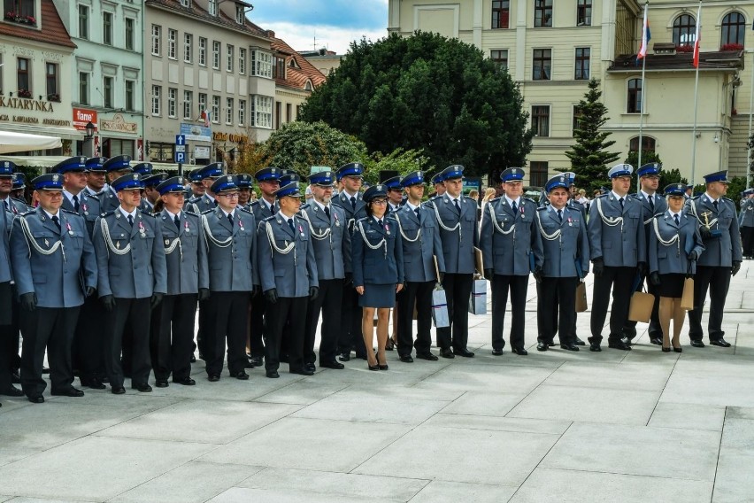 To czwarta grupa uposażenia.  Dzielnicowi i kontrolerzy...