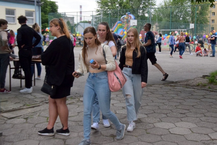 Mnóstwo atrakcji na rodzinnym festynie w Szkole Podstawowej numer 19 w Kielcach. Zobaczcie zdjęcia z wydarzenia 