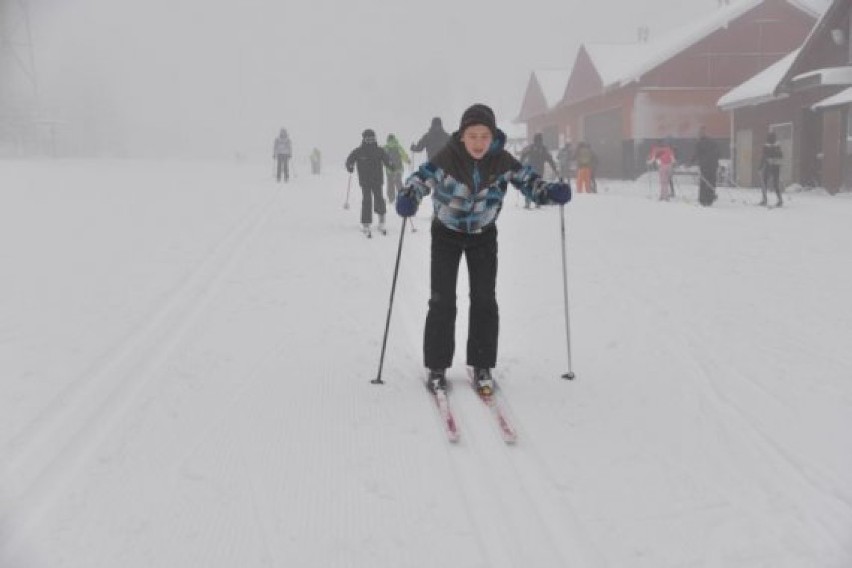 Jakuszyce pogoda: Śnieżyca w górach, poprawiają się warunki...