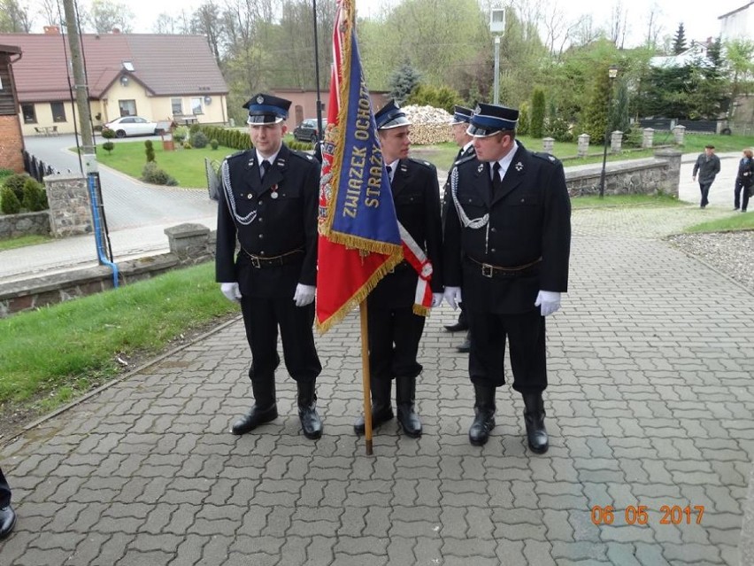 OSP Tuchomie świętowało Dzień Strażaka. Było nabożeństwo oraz festyn przy remizie [ZDJĘCIA]