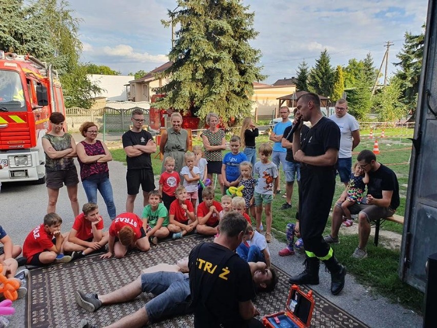 Festyn strażacki w Opojowicach z pożarem w tle [zdjęcia]