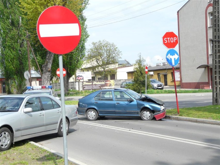 Wypadek u zbiegu Żeromskiego i Dąbrowskiego