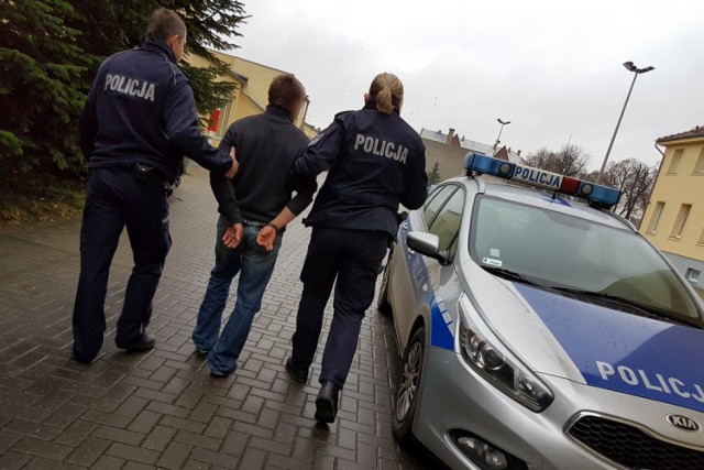 Policjanci ze Strzelec Krajeńskich i Drezdenka zatrzymali trzech mężczyzn, którzy ukrywali się przed odbyciem kary pozbawienia wolności za wcześniejsze przewinienia.