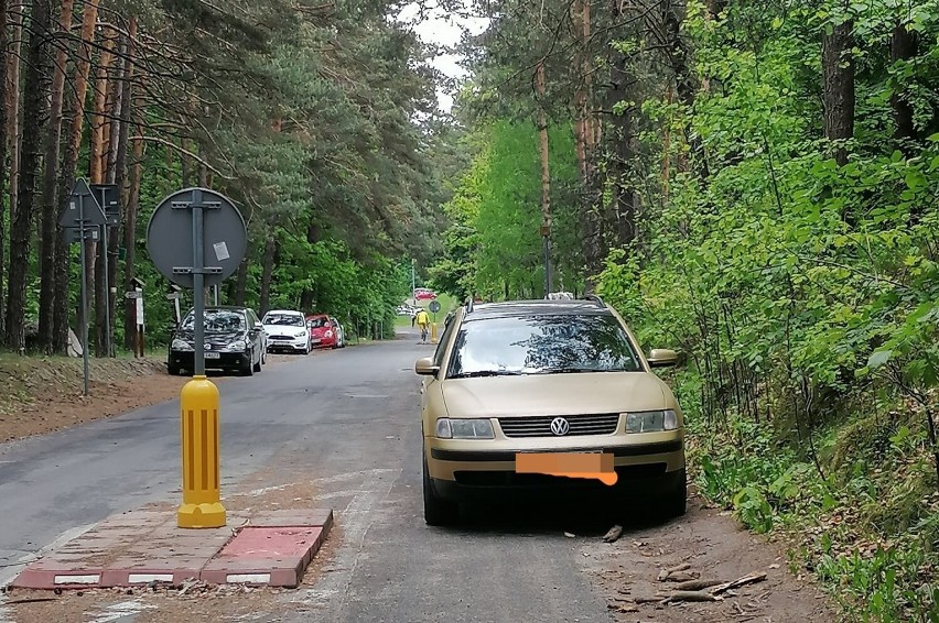 Droga przy hotelu 365 na Stadionie. Kierowca tego auta...