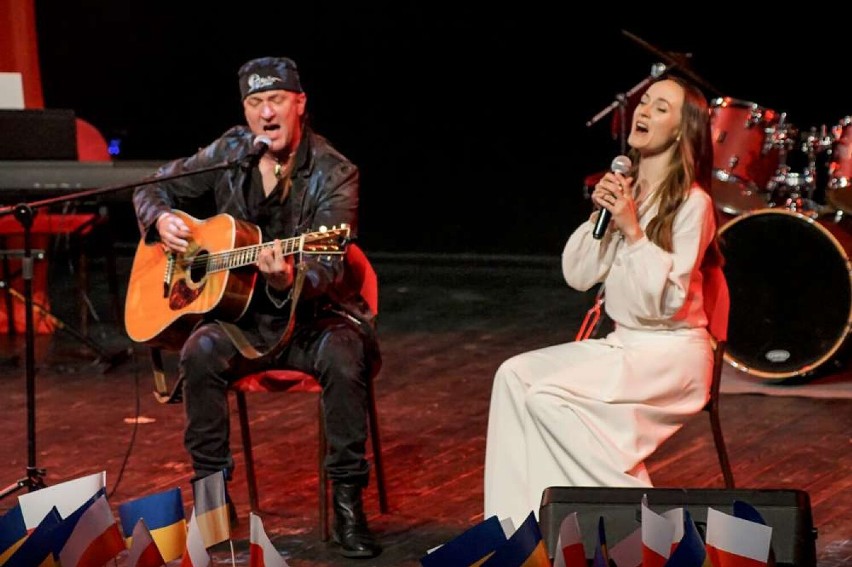 Koncert w Gminnym Ośrodku Kultury w Budzyniu pt. „Solidarni z Ukrainą”.