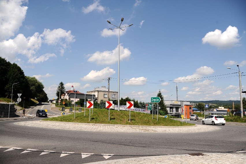 Nowy odcinek drogi wojewódzkiej 992 w Jaśle oficjalnie otwarty [FOTORELACJA]