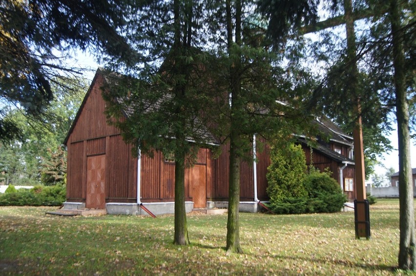 Kościoły powiatu kutnowskiego. Drewniany kościół w Grochowie 