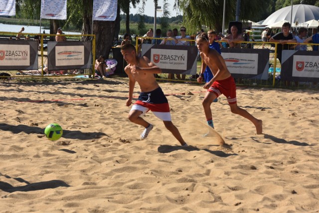 Turniej piłki nożnej plażowej. Testy sprawności piłkarskiej. 11 Święto Jeziora Zbąszyń - 25.07.2022