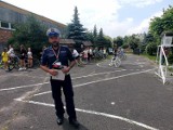 150 uczniów sieradzkich szkół zdało egzamin na kartę rowerową pod okiem policjanta FOTO