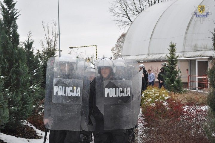 Policja Starogard: Zakłócili mecz koszykówki - to były ćwiczenia