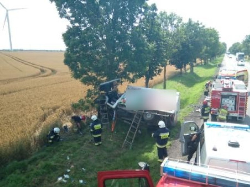 Poważny wypadek na krajowej "6" koło Karwic.