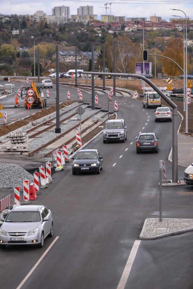 Nowa Bulońska Północna: prace cały czas trwają i mają opóźnienie. Zgodnie z harmonogramem linia tramwajowa licząca 2,6 km ma być gotowa w maju