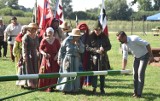 Gm. Miłoradz. Turniej Rycerski o Smoczy Łeb w Pogorzałej Wsi. Żywa lekcja historii o średniowieczu w formie zabawy