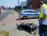 Motocyklista wjechał prosto w płot w Książu Wielkopolskim. Mężczyznę do szpitala przetransportował śmigłowiec LPR